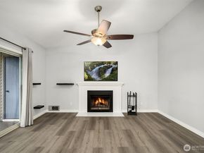 10833 SE 172nd Street 7D, Renton WA 98055