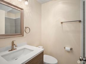 10833 SE 172nd Street 7D, Renton WA 98055