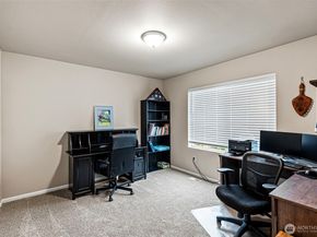 1323 Baker Heights Loop, Bremerton WA 98312