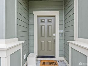 1323 Baker Heights Loop, Bremerton WA 98312