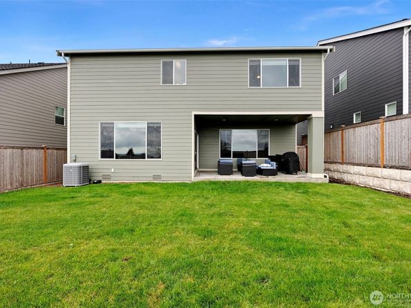 1323 Baker Heights Loop, Bremerton WA 98312