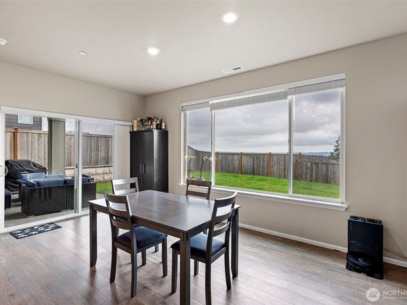 1323 Baker Heights Loop, Bremerton WA 98312