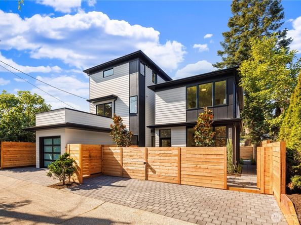 5948 39th Avenue SW B, Seattle WA 98136