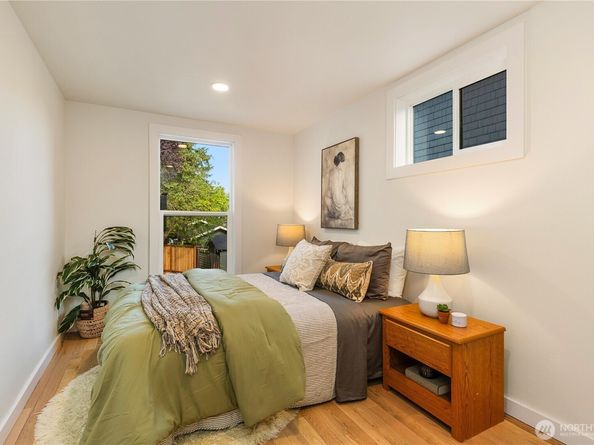 6031 McKinley Place N, Seattle WA 98103