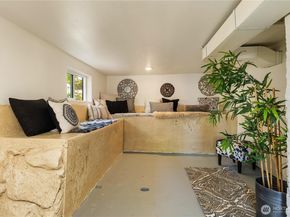 6031 McKinley Place N, Seattle WA 98103