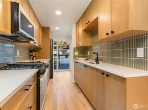 6031 McKinley Place N, Seattle WA 98103