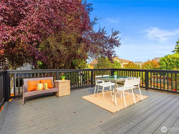 6031 McKinley Place N, Seattle WA 98103
