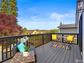 6031 McKinley Place N, Seattle WA 98103