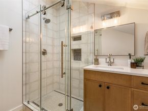6031 McKinley Place N, Seattle WA 98103