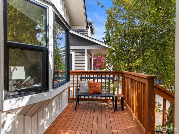 6031 McKinley Place N, Seattle WA 98103