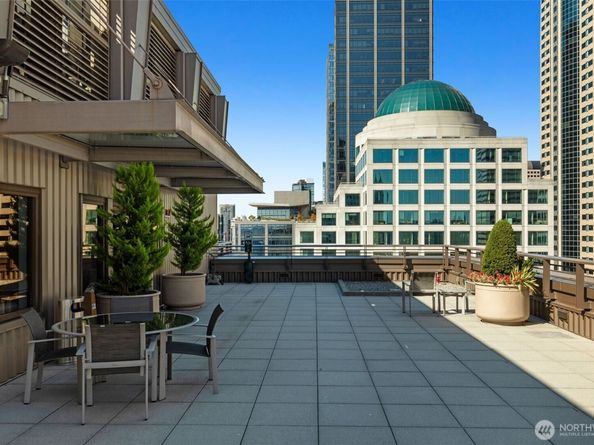 1000 1st Avenue 1904, Seattle WA 98104