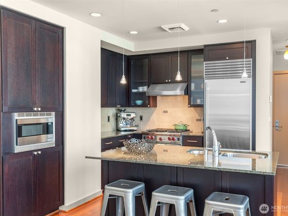 1000 1st Avenue 1904, Seattle WA 98104