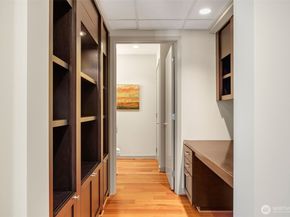 1000 1st Avenue 1904, Seattle WA 98104
