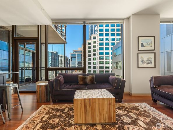 1000 1st Avenue 1904, Seattle WA 98104