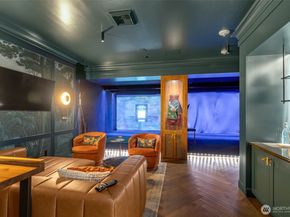 1000 1st Avenue 1904, Seattle WA 98104