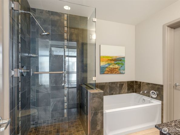 1000 1st Avenue 1904, Seattle WA 98104