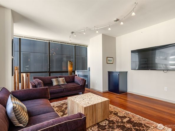 1000 1st Avenue 1904, Seattle WA 98104