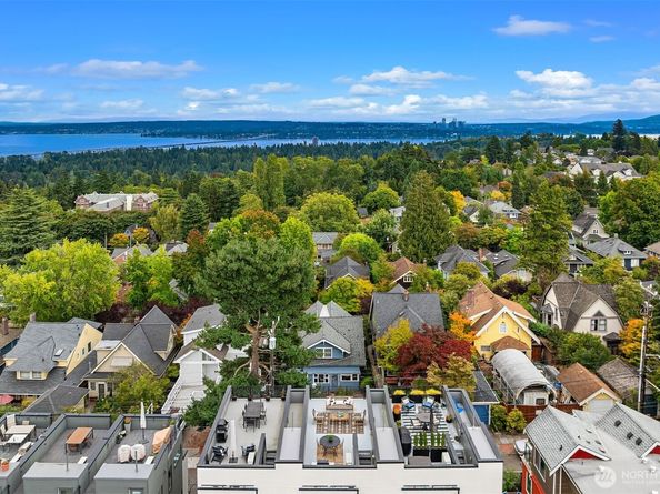 1535 Grandview Place E, Seattle WA 98112
