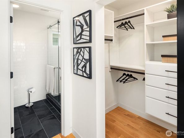 1535 Grandview Place E, Seattle WA 98112