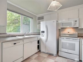 31532 36th Avenue SW, Federal Way WA 98023