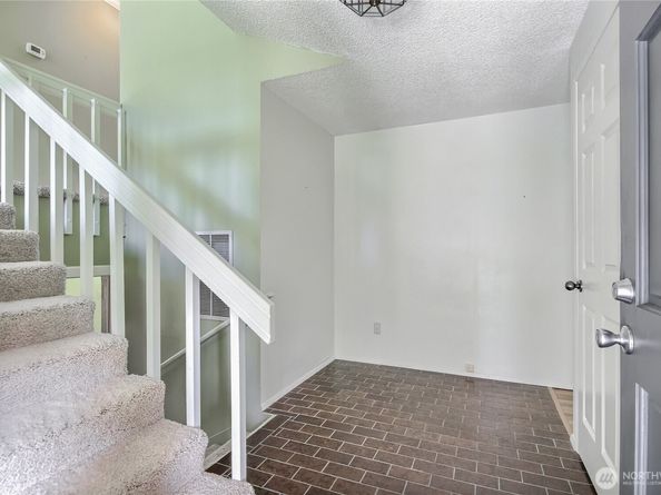 31532 36th Avenue SW, Federal Way WA 98023