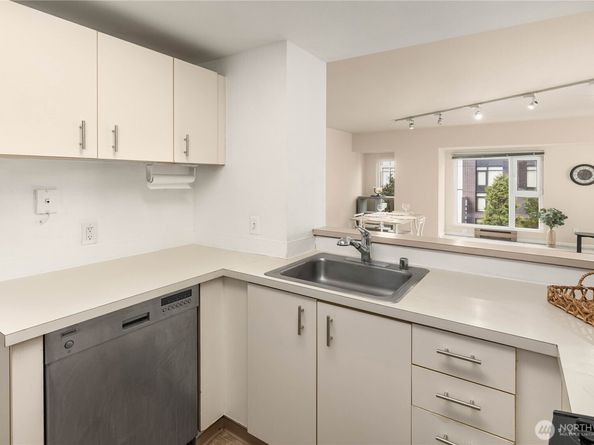 121 Vine Street 506, Seattle WA 98121