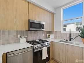 3112 NE 120th Street, Seattle WA 98125