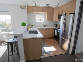 2500 Western Ave Avenue 510, Seattle WA 98121