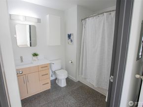 2500 Western Ave Avenue 510, Seattle WA 98121