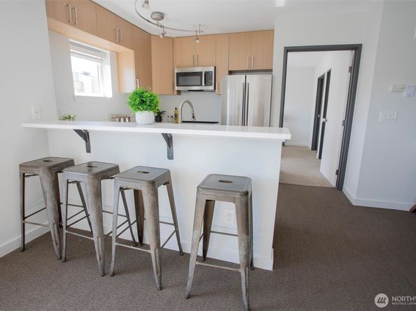 2500 Western Ave Avenue 510, Seattle WA 98121