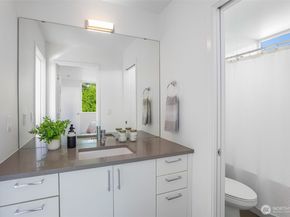 5151 S Frontenac Street, Seattle WA 98118