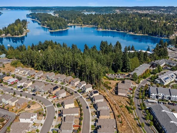 4744 Deadwood Street, Bremerton WA 98312