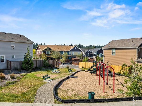 4744 Deadwood Street, Bremerton WA 98312