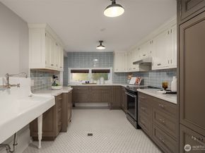 718 E Aloha Street 10, Seattle WA 98102