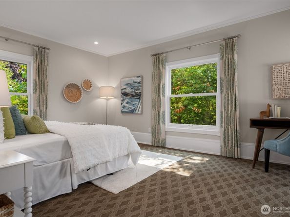 718 E Aloha Street 10, Seattle WA 98102