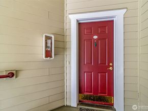 13000 Admiralty Way B301, Everett WA 98204