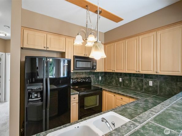 13000 Admiralty Way B301, Everett WA 98204