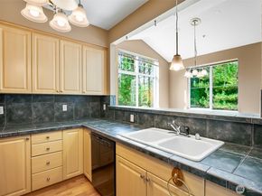 13000 Admiralty Way B301, Everett WA 98204