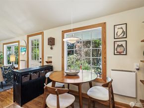 9730 46th Avenue NE, Seattle WA 98115