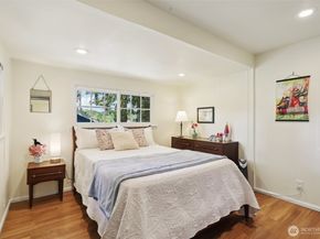 9730 46th Avenue NE, Seattle WA 98115