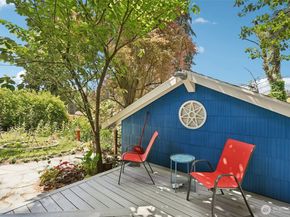 9730 46th Avenue NE, Seattle WA 98115