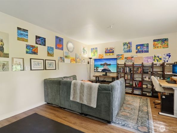 9730 46th Avenue NE, Seattle WA 98115