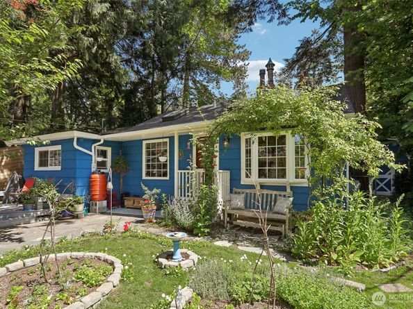 9730 46th Avenue NE, Seattle WA 98115