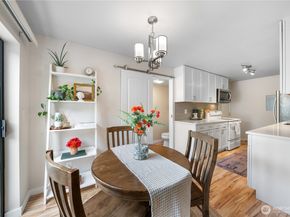 1529 201st Place SE 12C, Bothell WA 98012