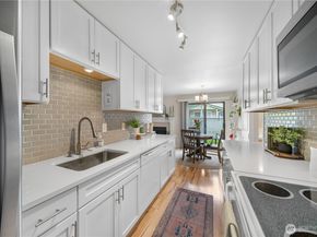 1529 201st Place SE 12C, Bothell WA 98012