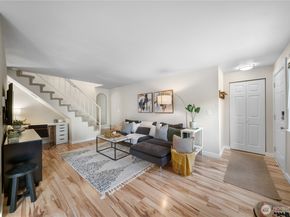 1529 201st Place SE 12C, Bothell WA 98012
