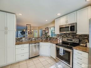5506 S 237th Place 44, Kent WA 98032