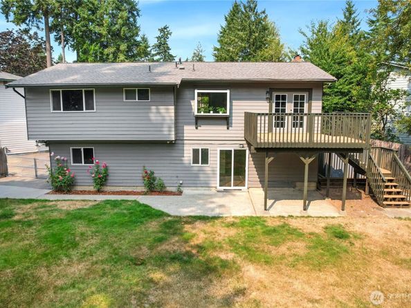 3235 Westminster Drive SE, Port Orchard WA 98366