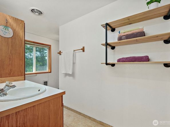10829 Olalla Valley Road SE, Olalla WA 98359