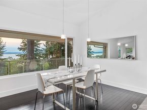 15733 25th Avenue SW, Burien WA 98166